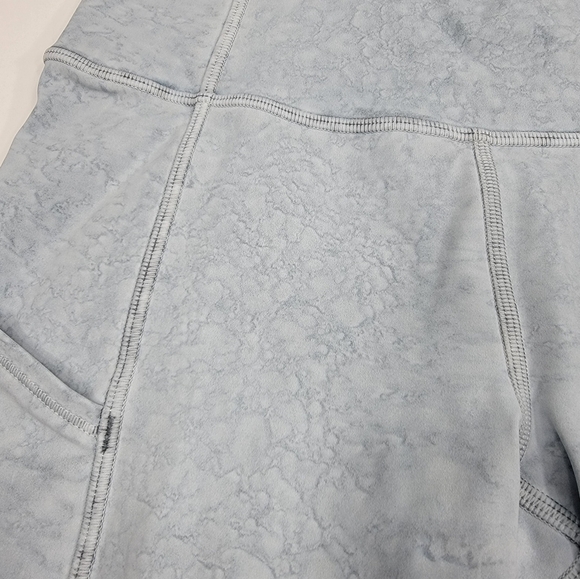 NEW Lululemon Women's 4 Fast Free City Grit Blue Gray Tie Dye Shorts NWT Pockets - Picture 3 of 12
